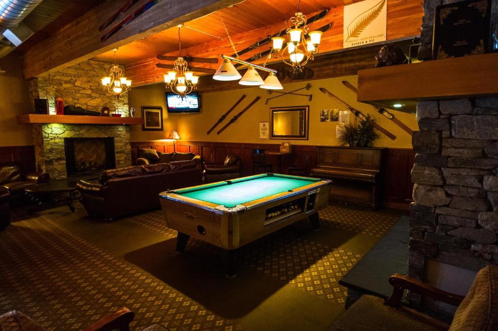 Grizz Hotel Revelstoke Pokoj fotografie