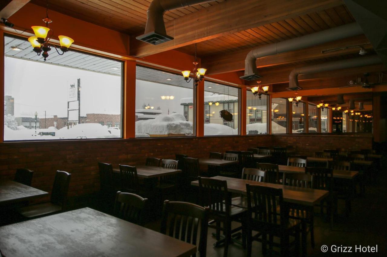 Grizz Hotel Revelstoke Exteriér fotografie